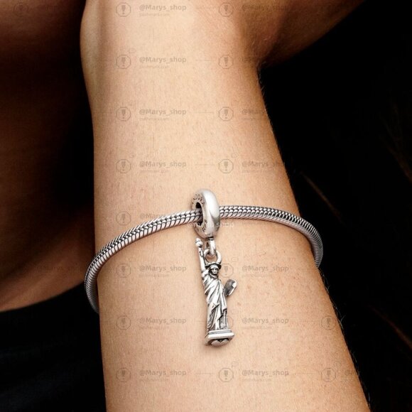 Pandora New York Statue of Liberty Dangle Charm - Picture 2 of 2